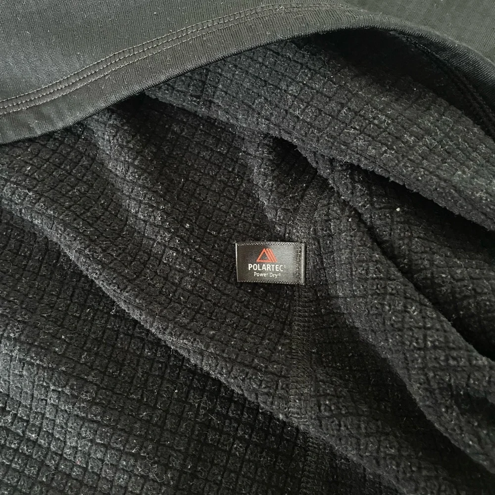 Patagonia Women’s R1® Pullover (Polartec® Power Dry®) - Picture 10 of 13